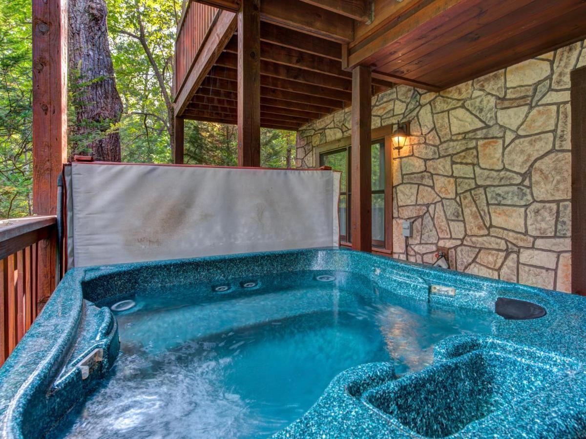 Above The Clouds, 4 Bedrooms, Pool Access, Private, Gaming, Sleeps 16 Гатлінбург Екстер'єр фото
