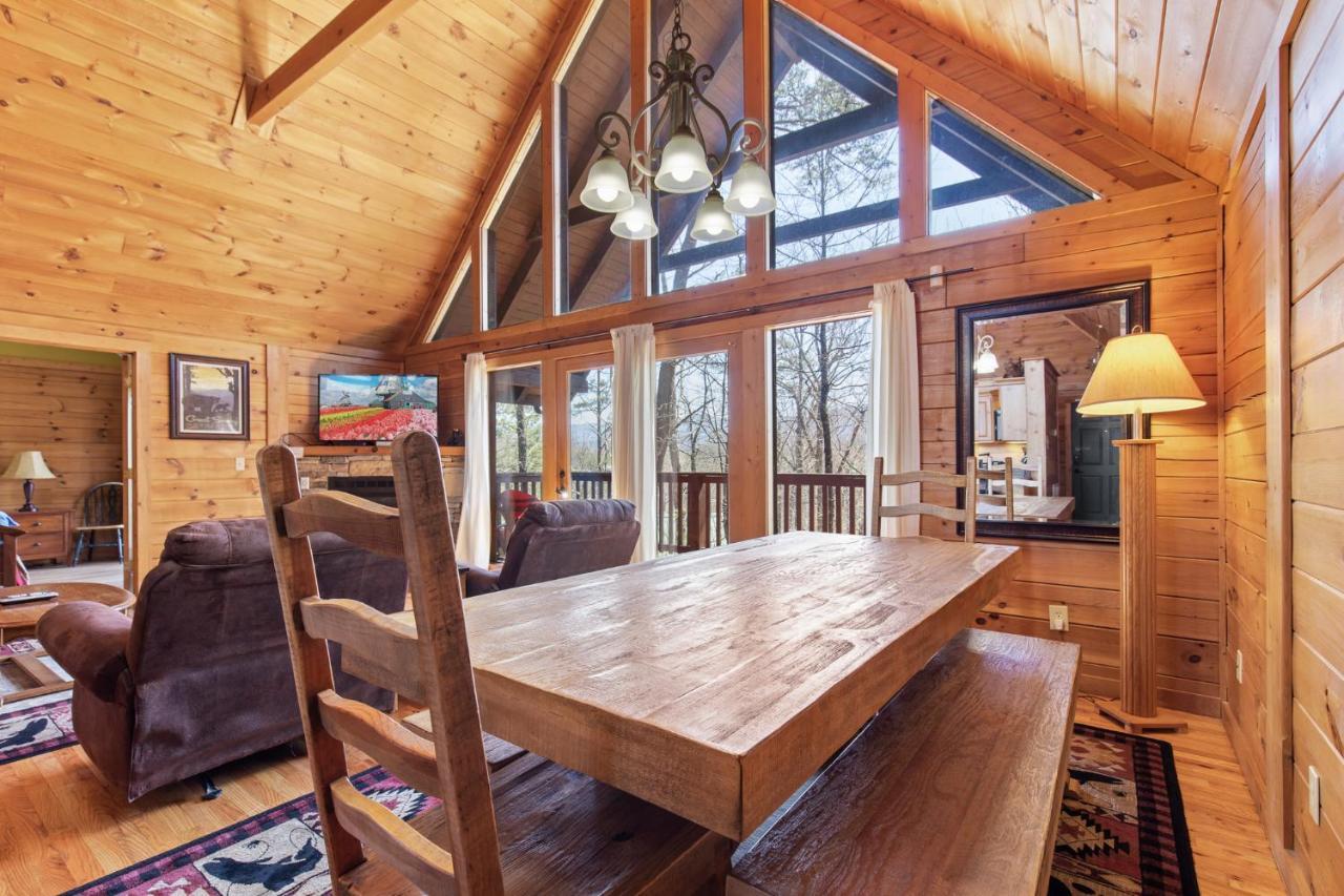 Above The Clouds, 4 Bedrooms, Pool Access, Private, Gaming, Sleeps 16 Гатлінбург Екстер'єр фото