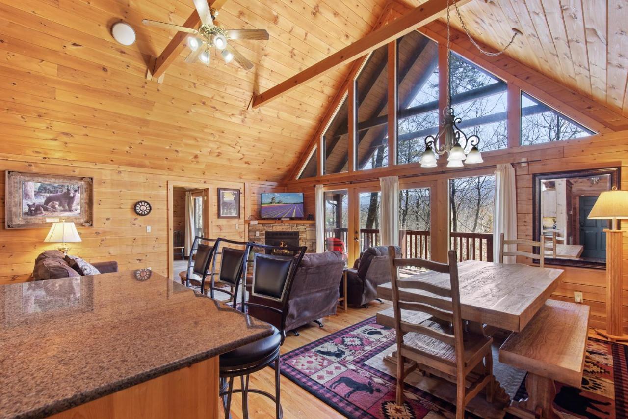 Above The Clouds, 4 Bedrooms, Pool Access, Private, Gaming, Sleeps 16 Гатлінбург Екстер'єр фото