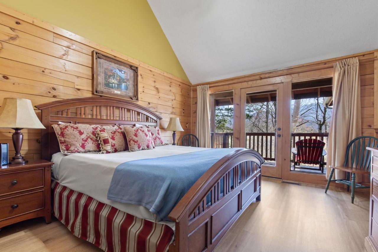 Above The Clouds, 4 Bedrooms, Pool Access, Private, Gaming, Sleeps 16 Гатлінбург Екстер'єр фото