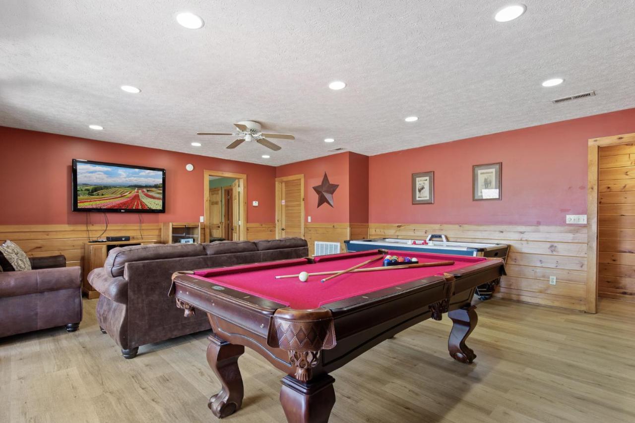 Above The Clouds, 4 Bedrooms, Pool Access, Private, Gaming, Sleeps 16 Гатлінбург Екстер'єр фото