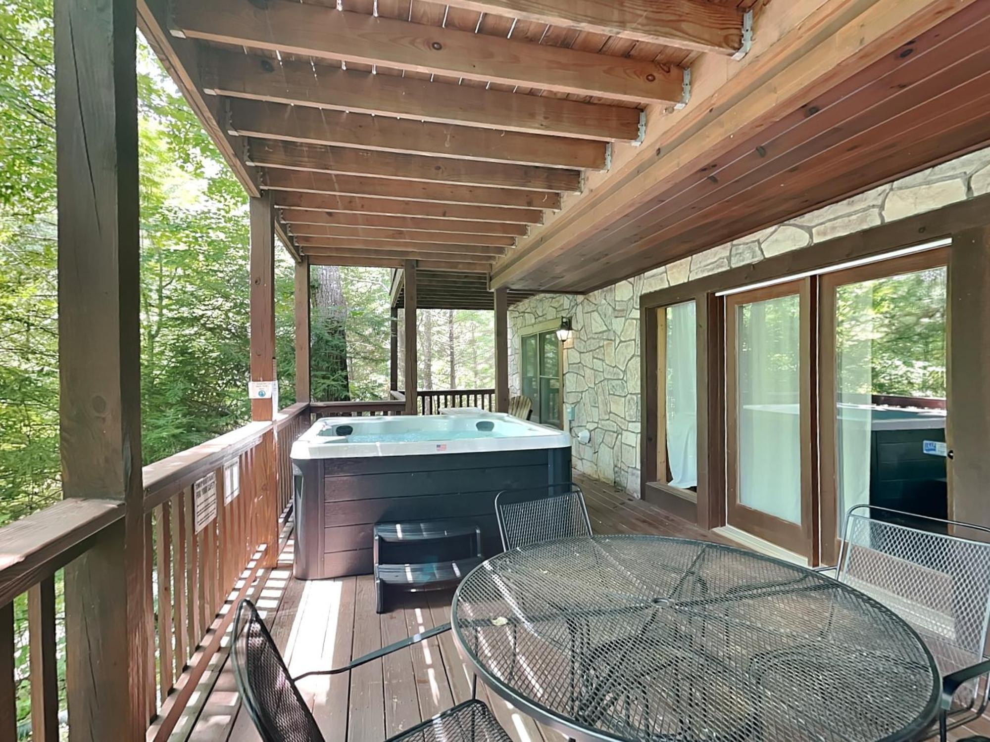 Above The Clouds, 4 Bedrooms, Pool Access, Private, Gaming, Sleeps 16 Гатлінбург Екстер'єр фото